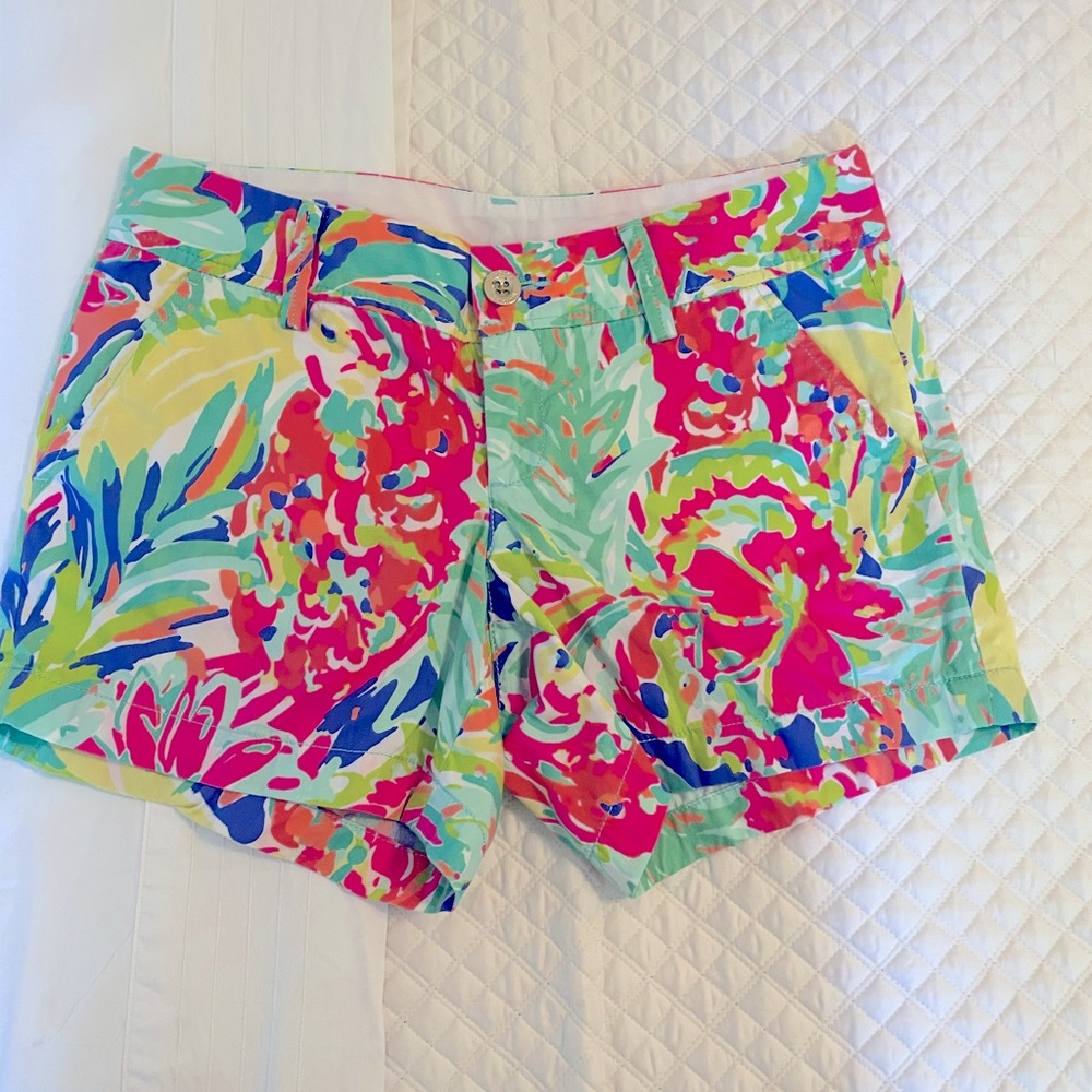 Lilly Pulitzer 5” Callahan Shorts size 4 like new.